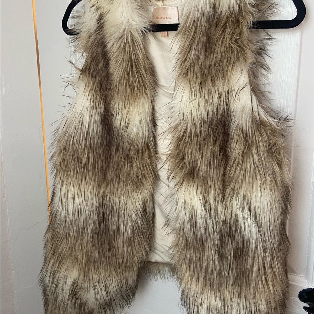 Fur vest